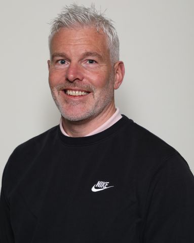 Mr John Worsley